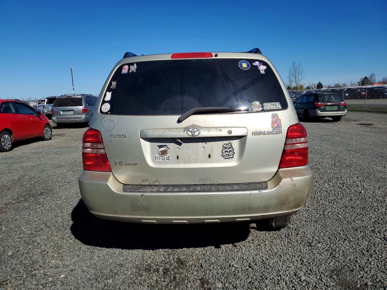 2003 TOYOTA HIGHLANDER BASE photo 11