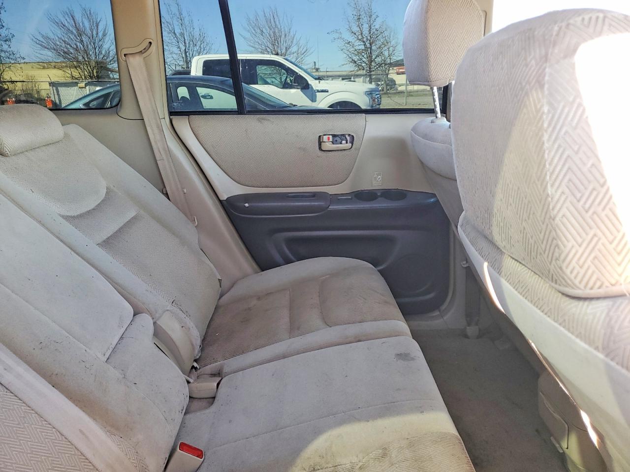 2003 TOYOTA HIGHLANDER BASE photo 21