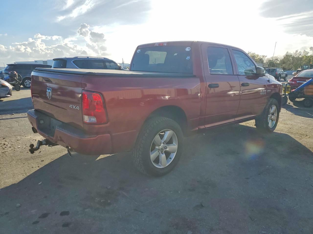 2014 RAM 1500 ST photo 3