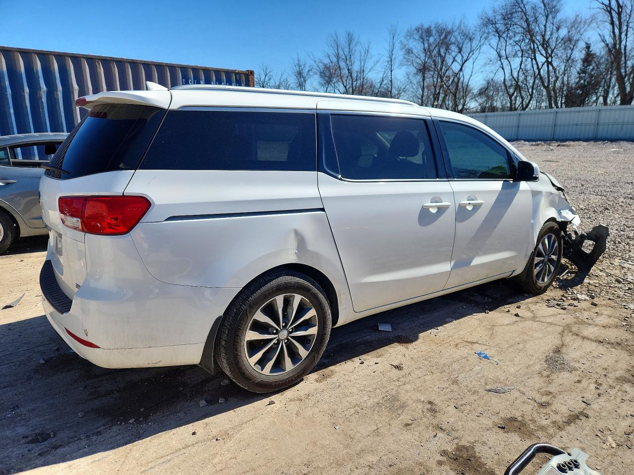 2016 KIA SEDONA SX photo 3