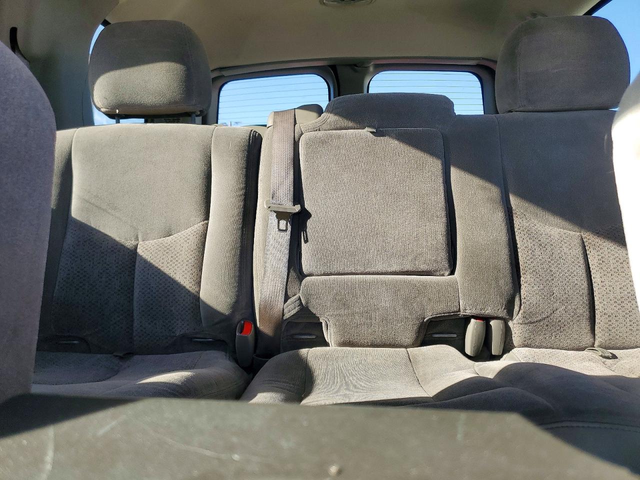 2003 CHEVROLET TAHOE photo 28