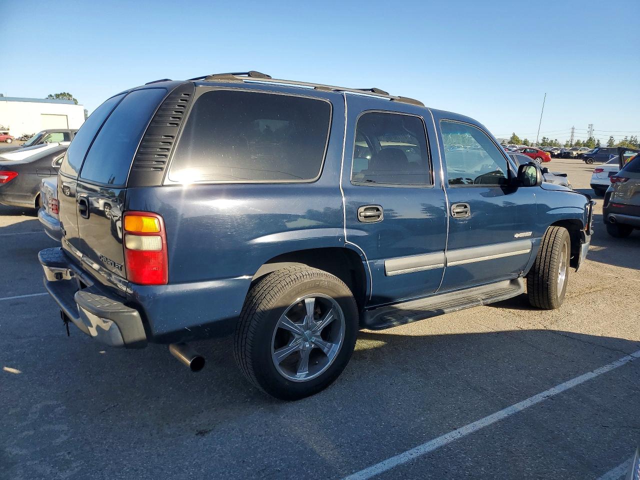 2003 CHEVROLET TAHOE photo 7