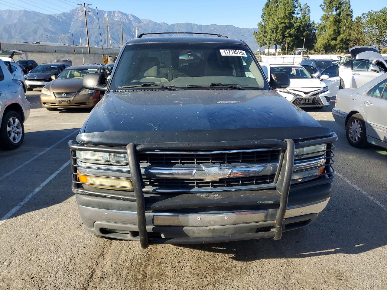 2003 CHEVROLET TAHOE photo 13