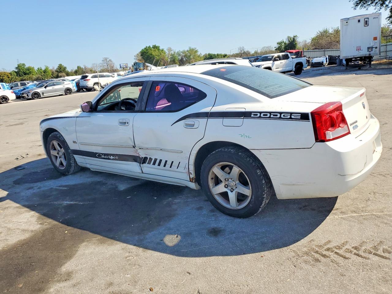 2010 DODGE CHARGER SXT photo 3