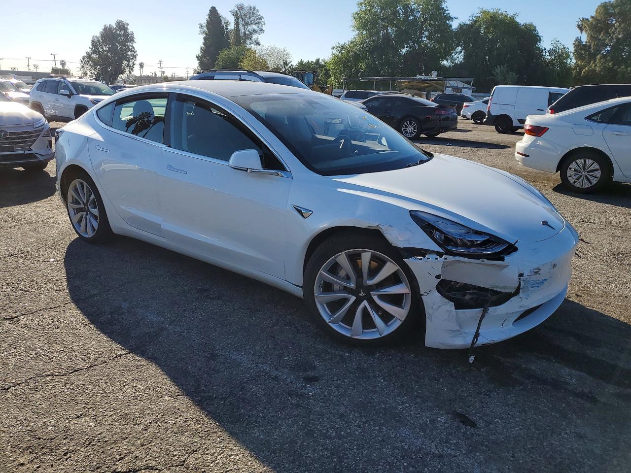 2019 TESLA MODEL 3 photo 4