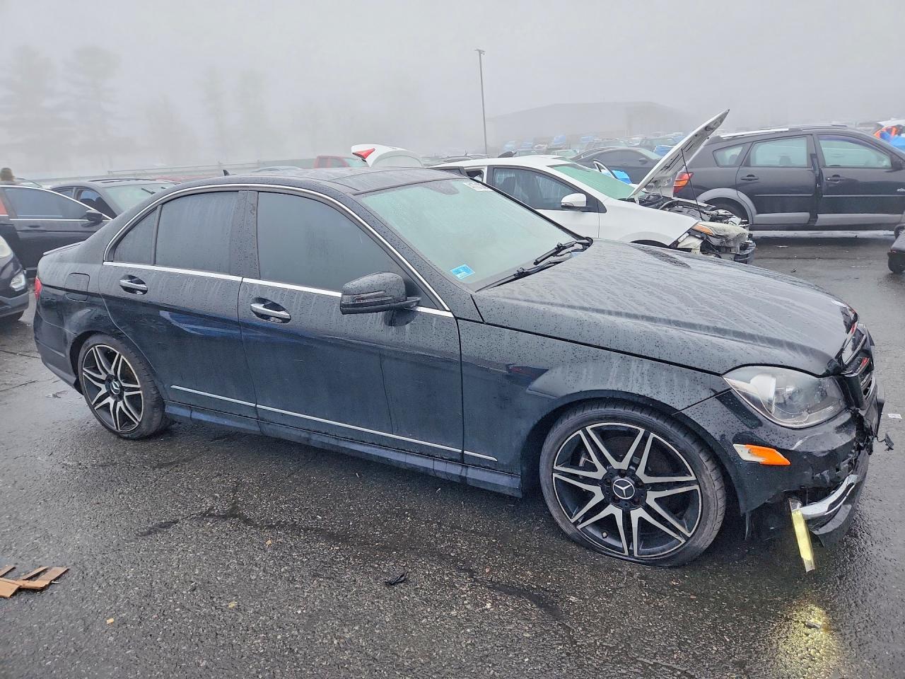 2013 MERCEDES-BENZ C 250 photo 4