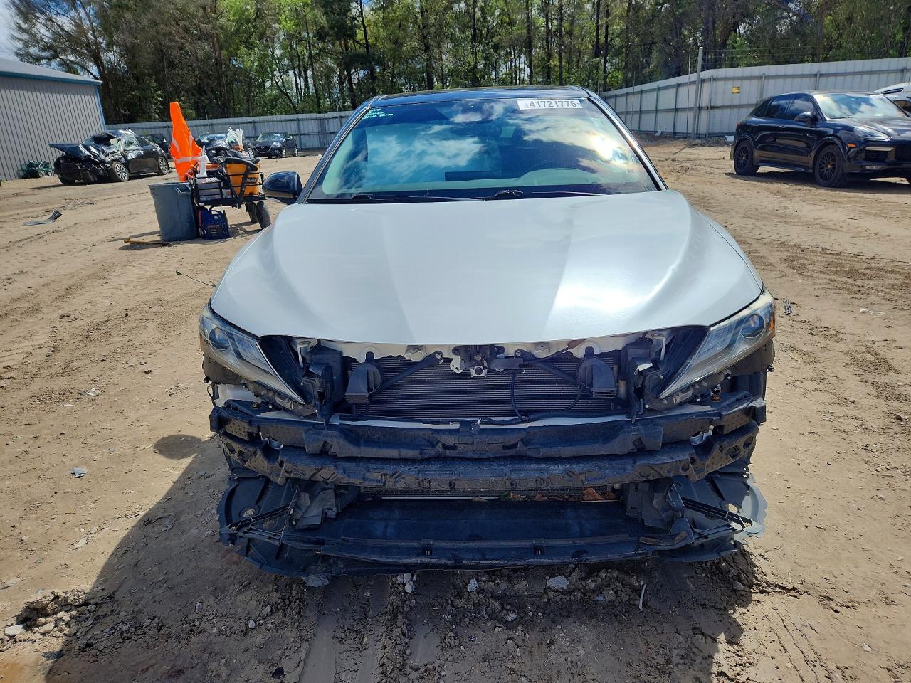 2021 TOYOTA CAMRY XSE photo 5