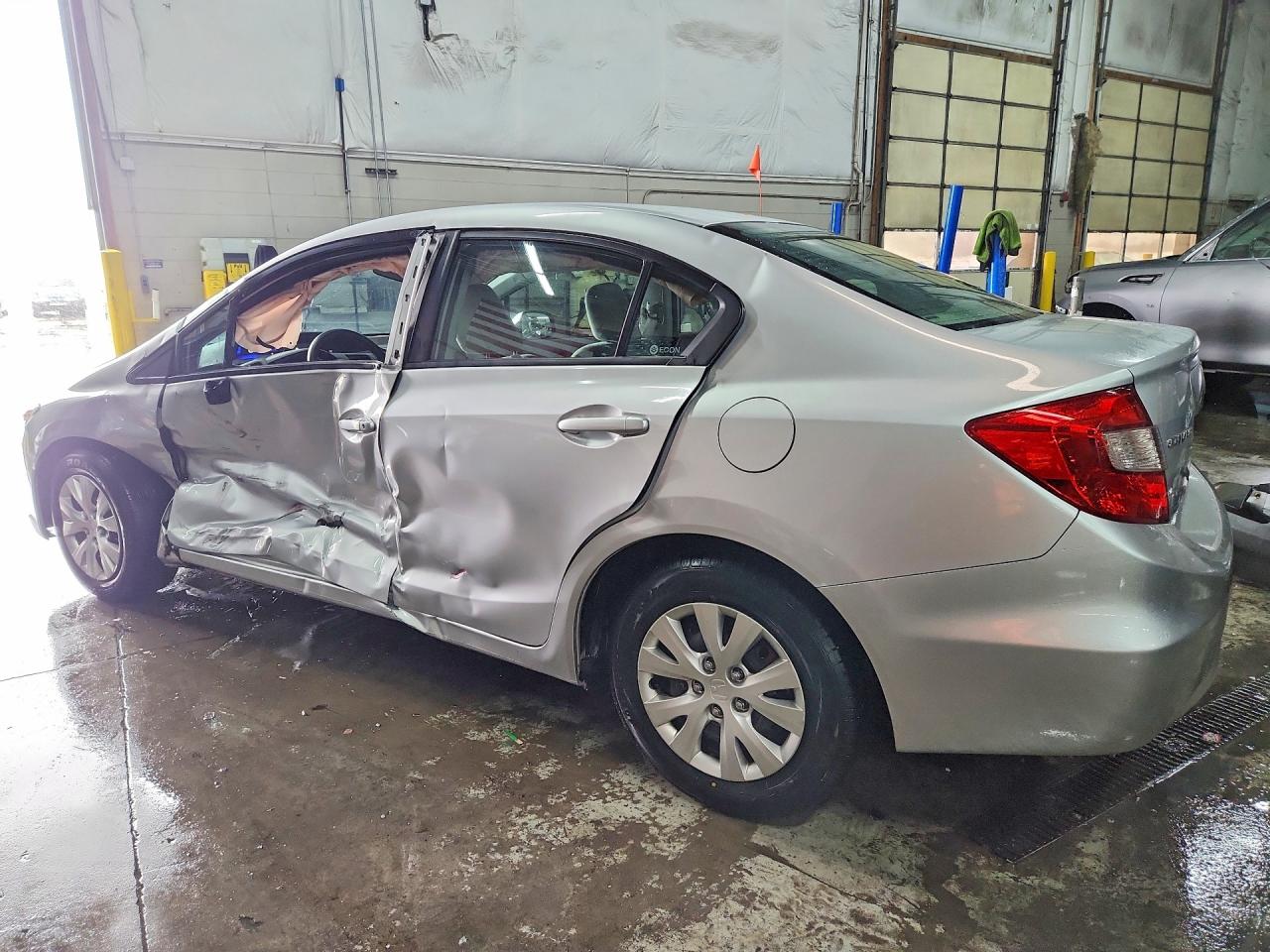 2012 HONDA CIVIC LX photo 2