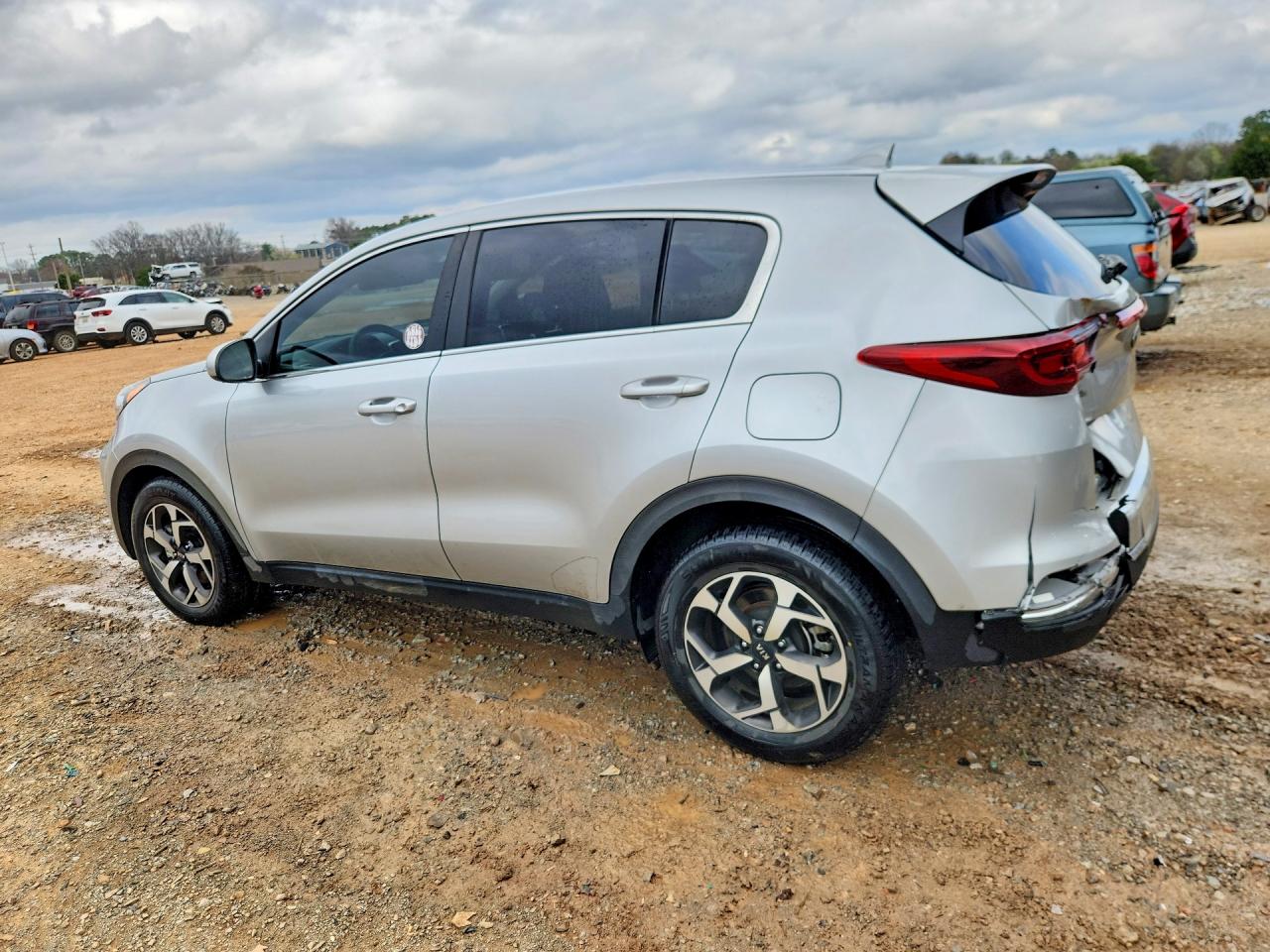 2020 KIA SPORTAGE LX photo 2