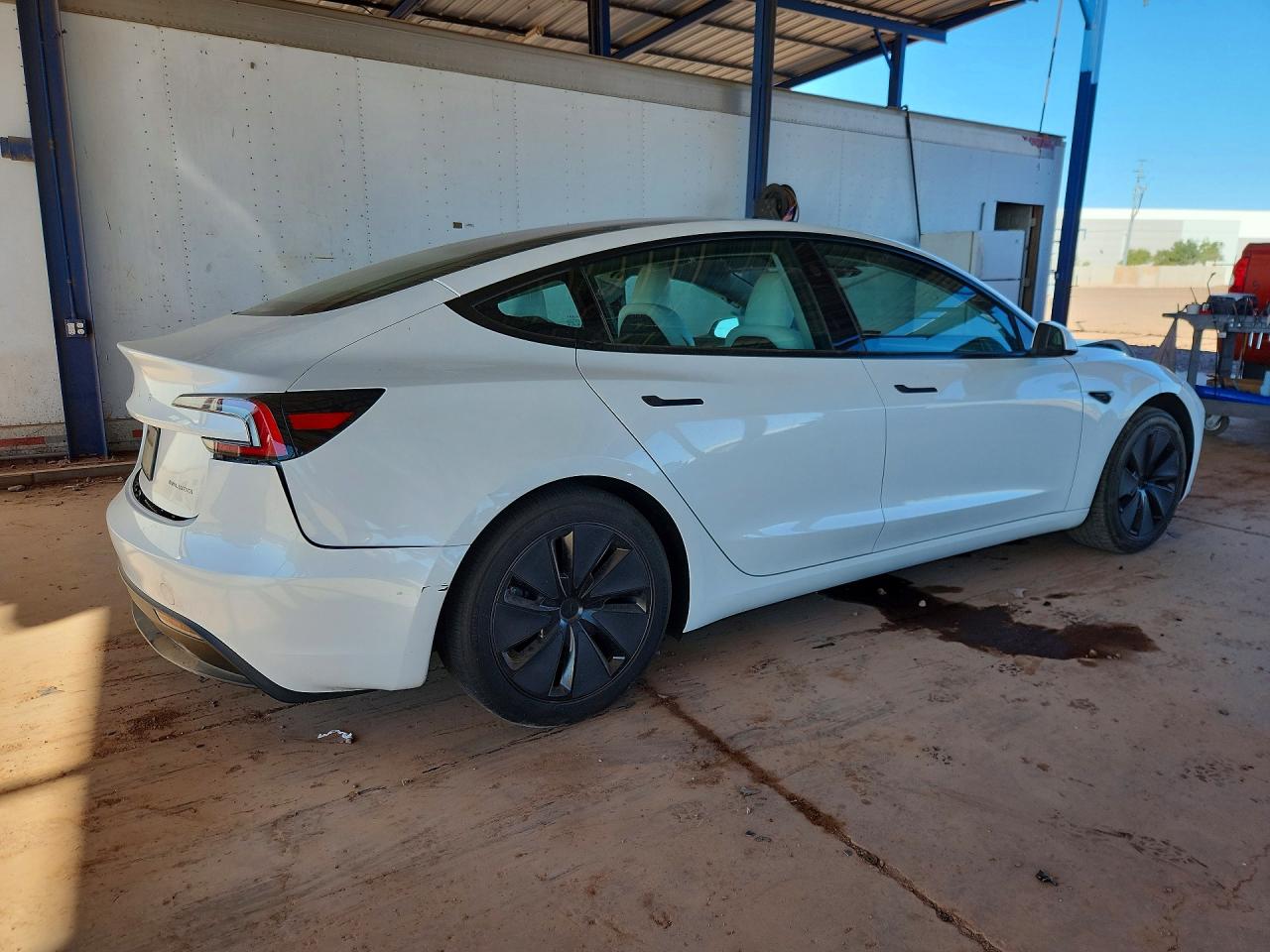 2024 TESLA MODEL 3 photo 5