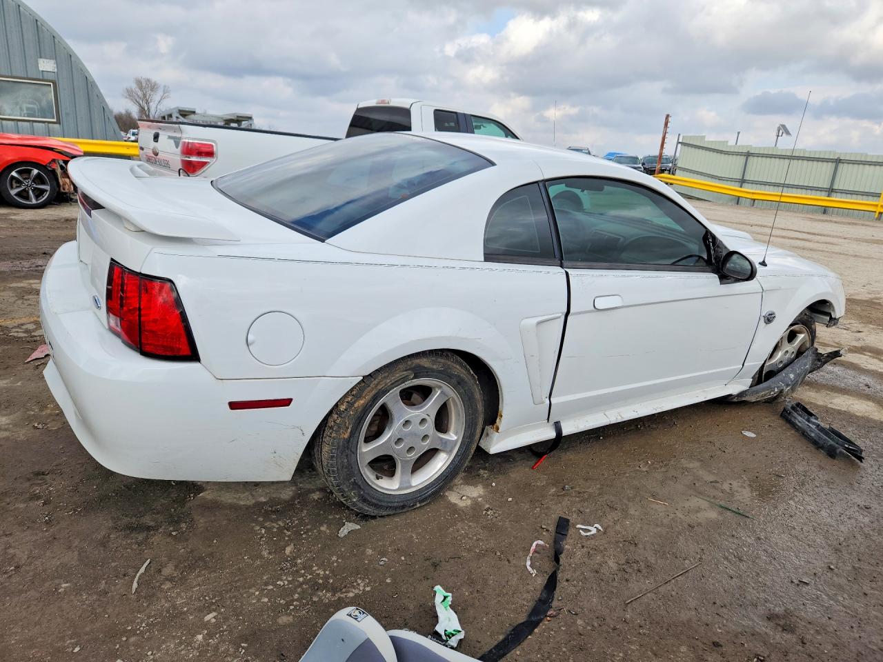 2004 FORD MUSTANG photo 3