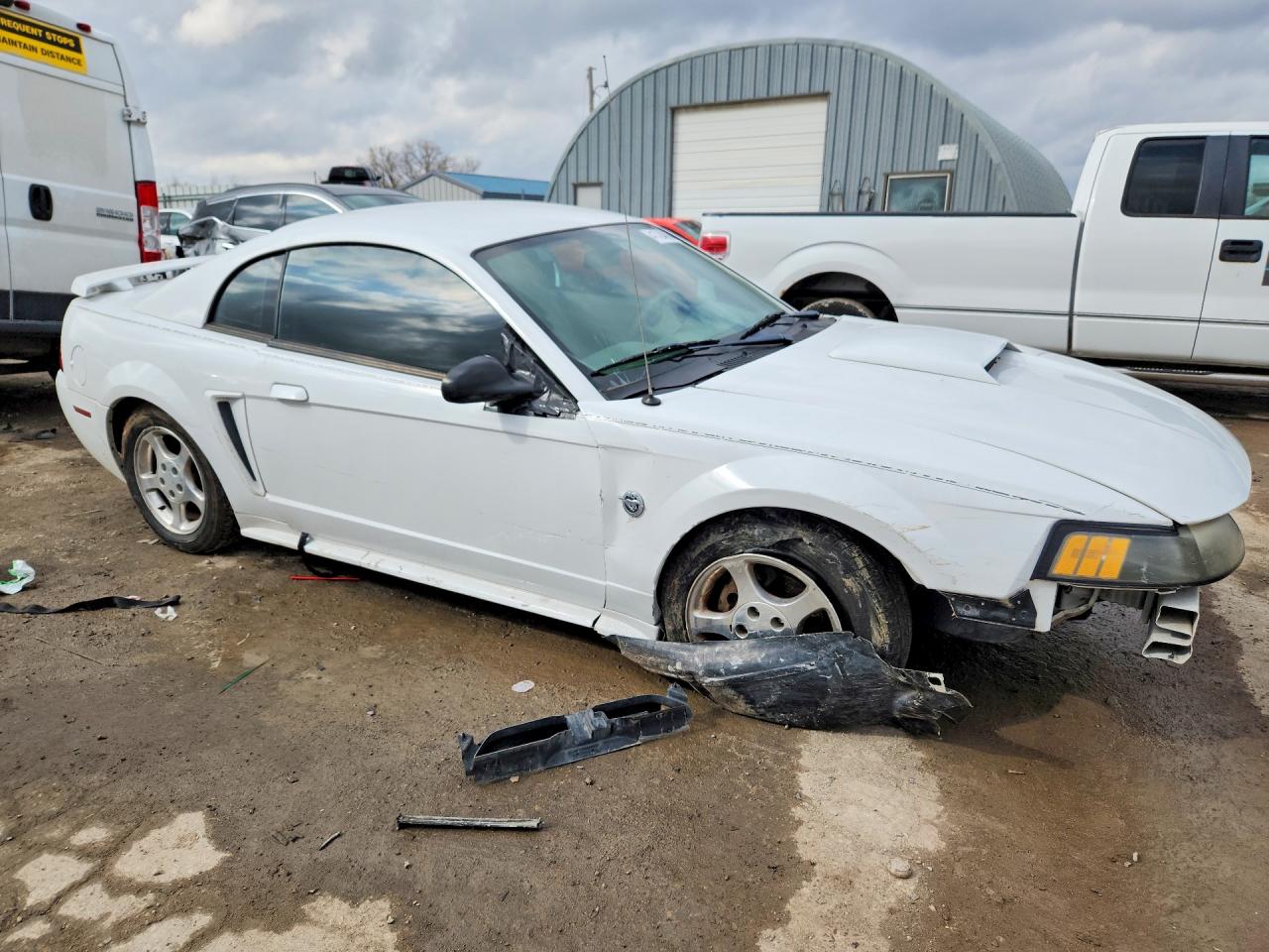 2004 FORD MUSTANG photo 4