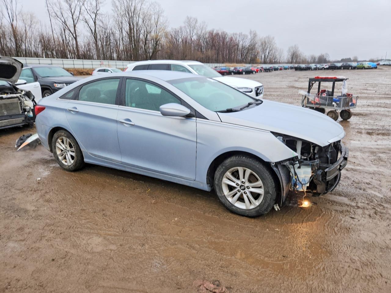 2013 HYUNDAI SONATA GLS photo 4