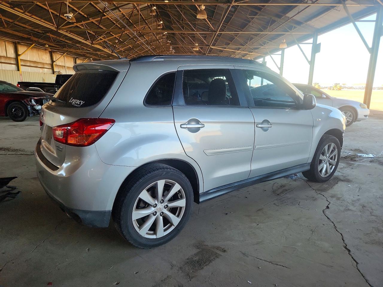 2014 MITSUBISHI OUTLANDER SPORT SE photo 3