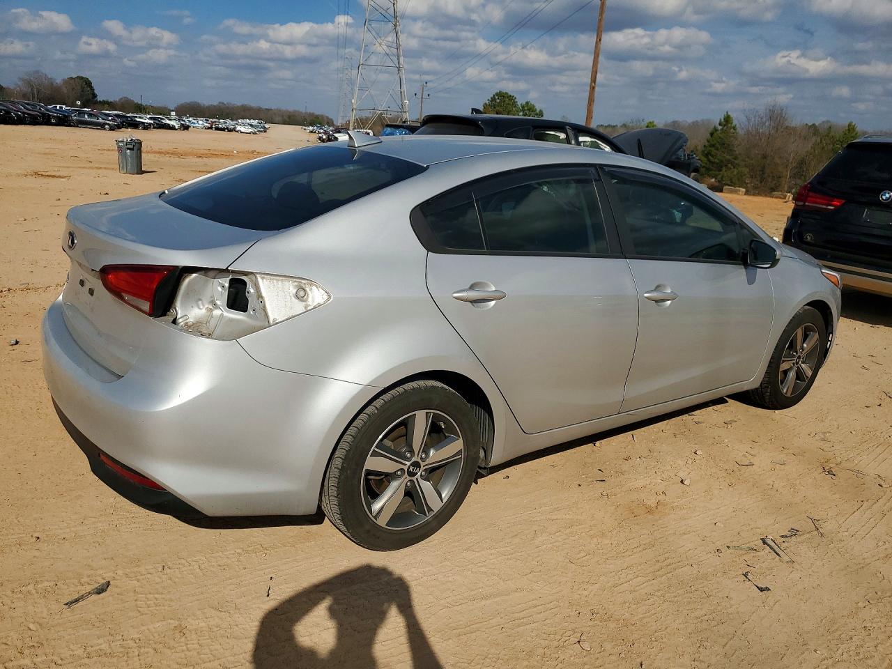 2018 KIA FORTE LX photo 3