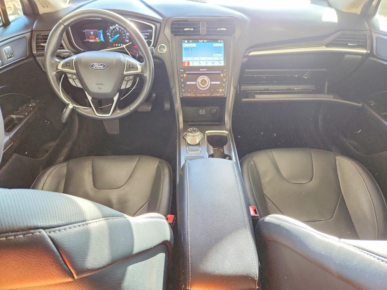 2019 FORD FUSION TITANIUM photo 8
