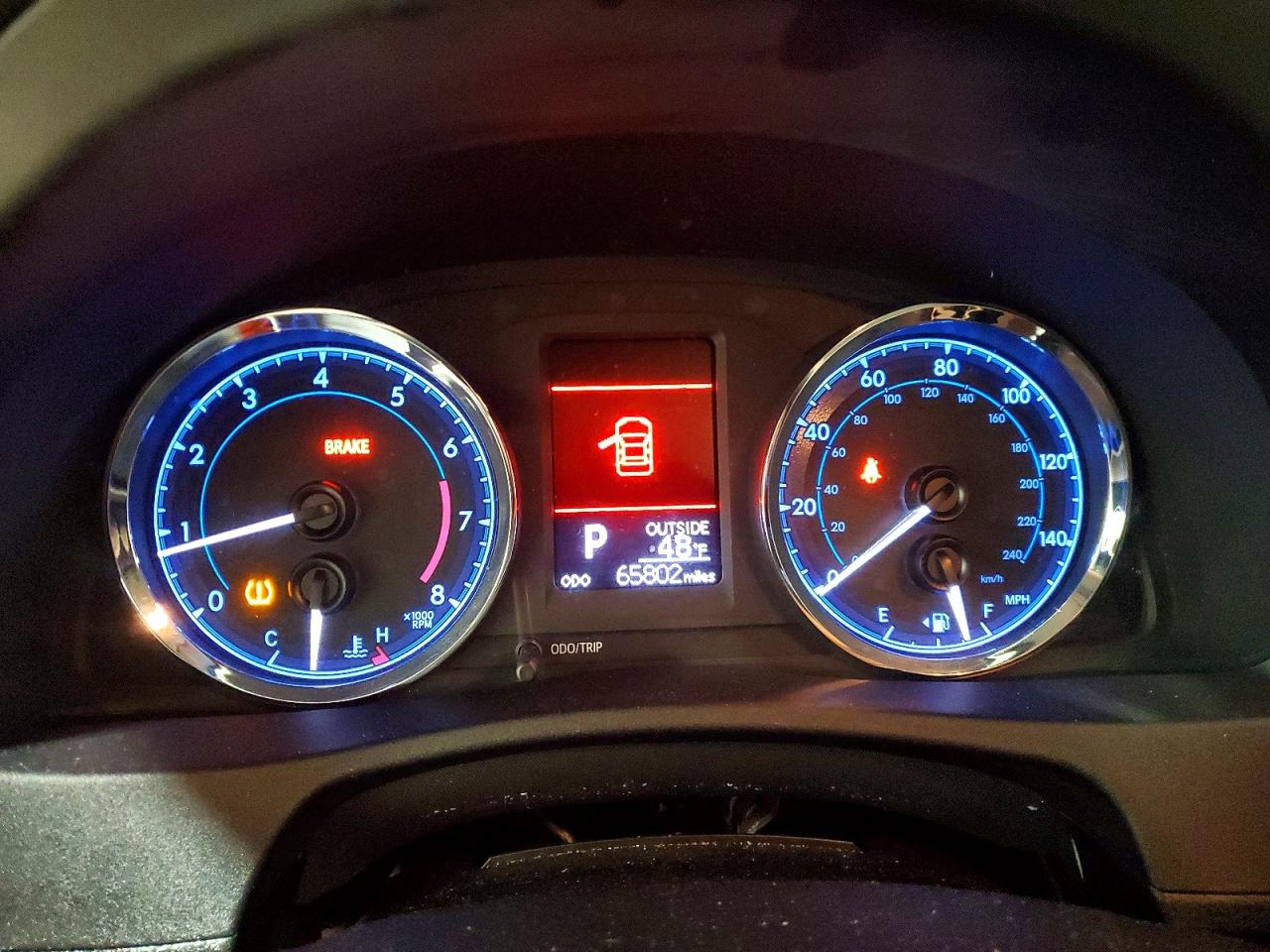 2018 TOYOTA COROLLA LE photo 25