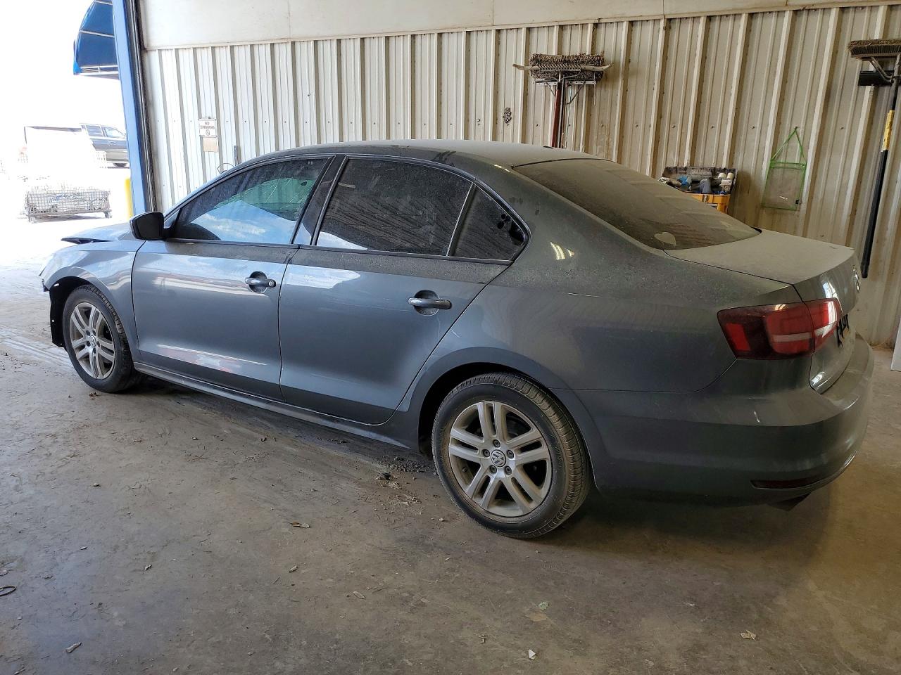 2018 VOLKSWAGEN JETTA S photo 2