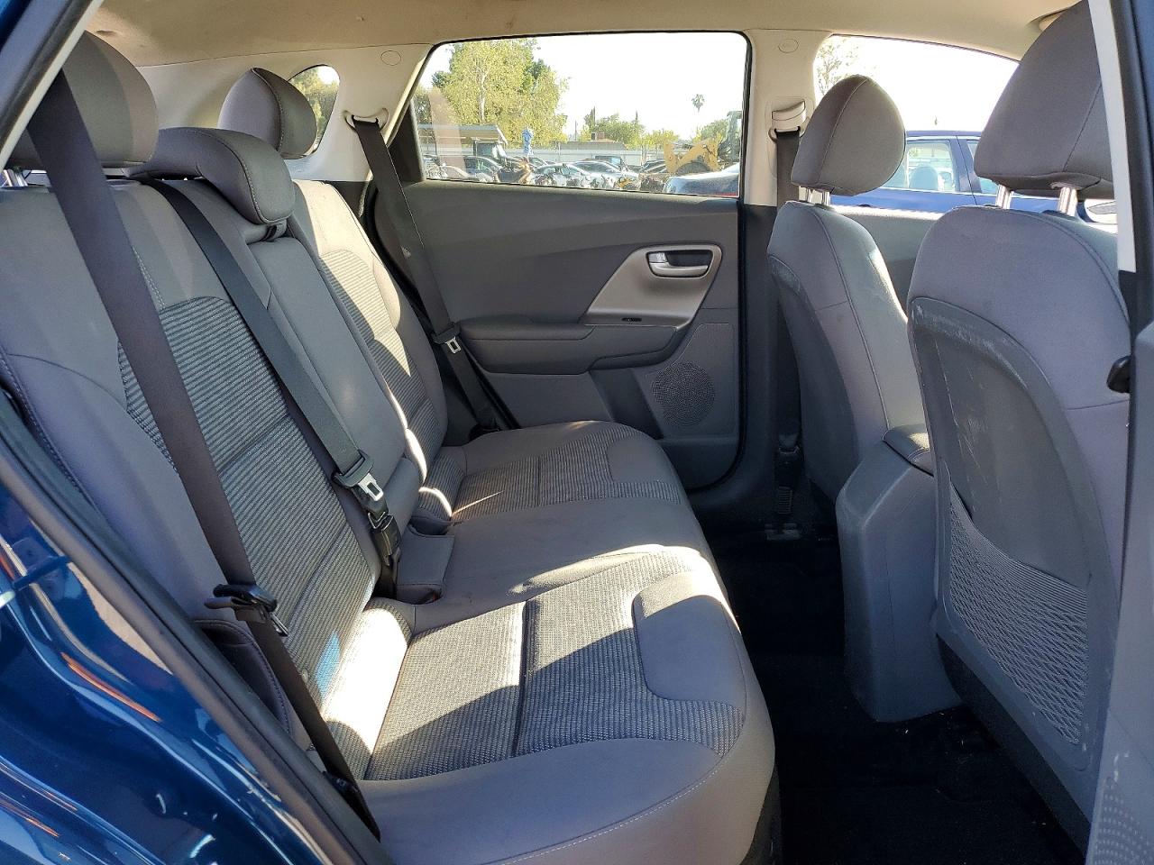 2018 KIA NIRO LX photo 11
