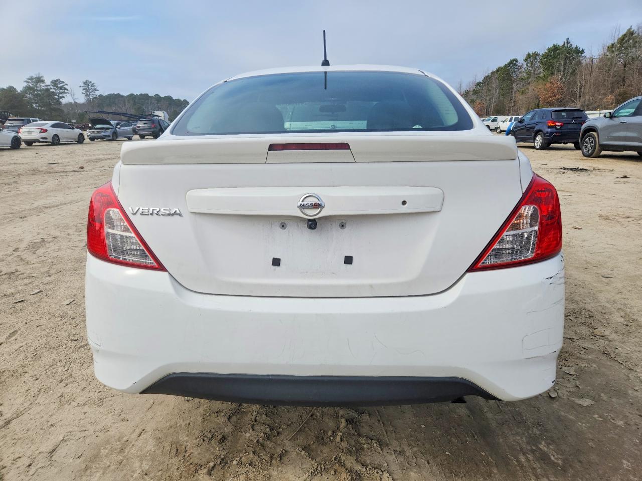 2019 NISSAN VERSA S PLUS photo 6