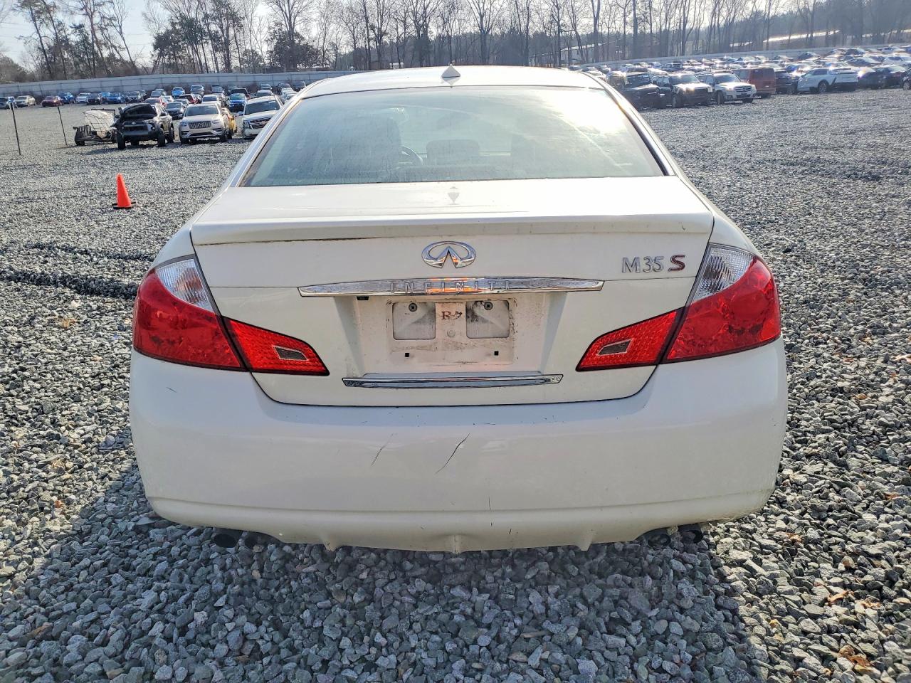 2009 INFINITI M35 BASE photo 6