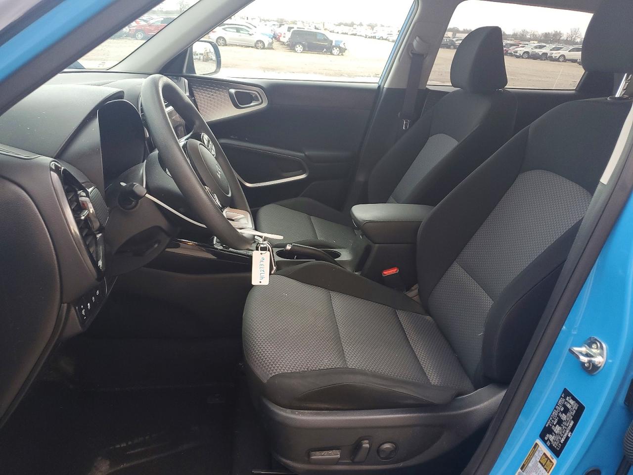 2025 KIA SOUL S photo 13
