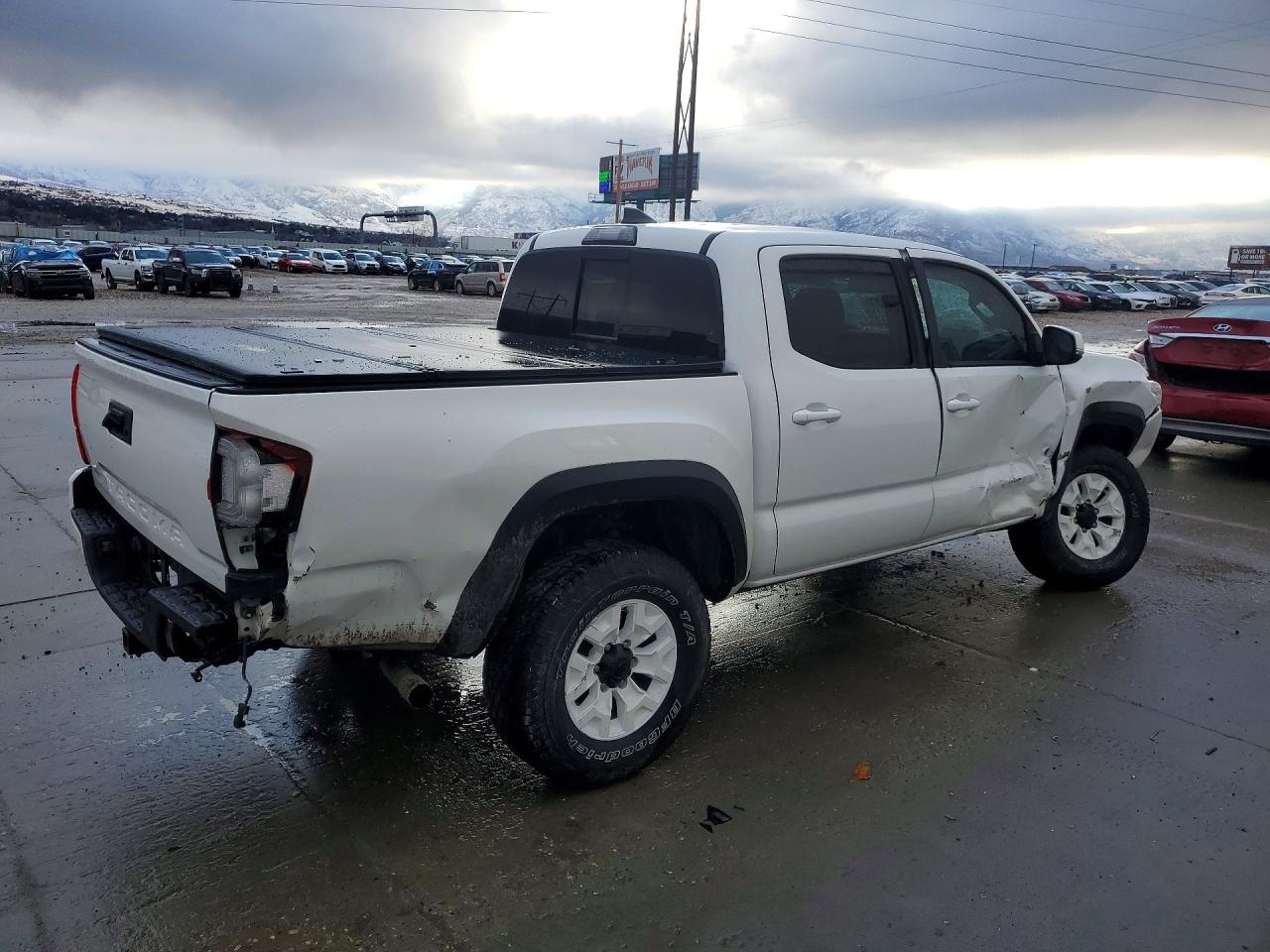 2019 TOYOTA TACOMA TRD OFF-ROAD photo 5
