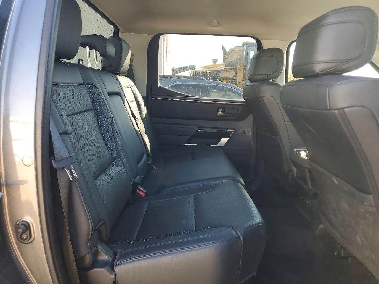 2024 TOYOTA TUNDRA LIMITED HV photo 28