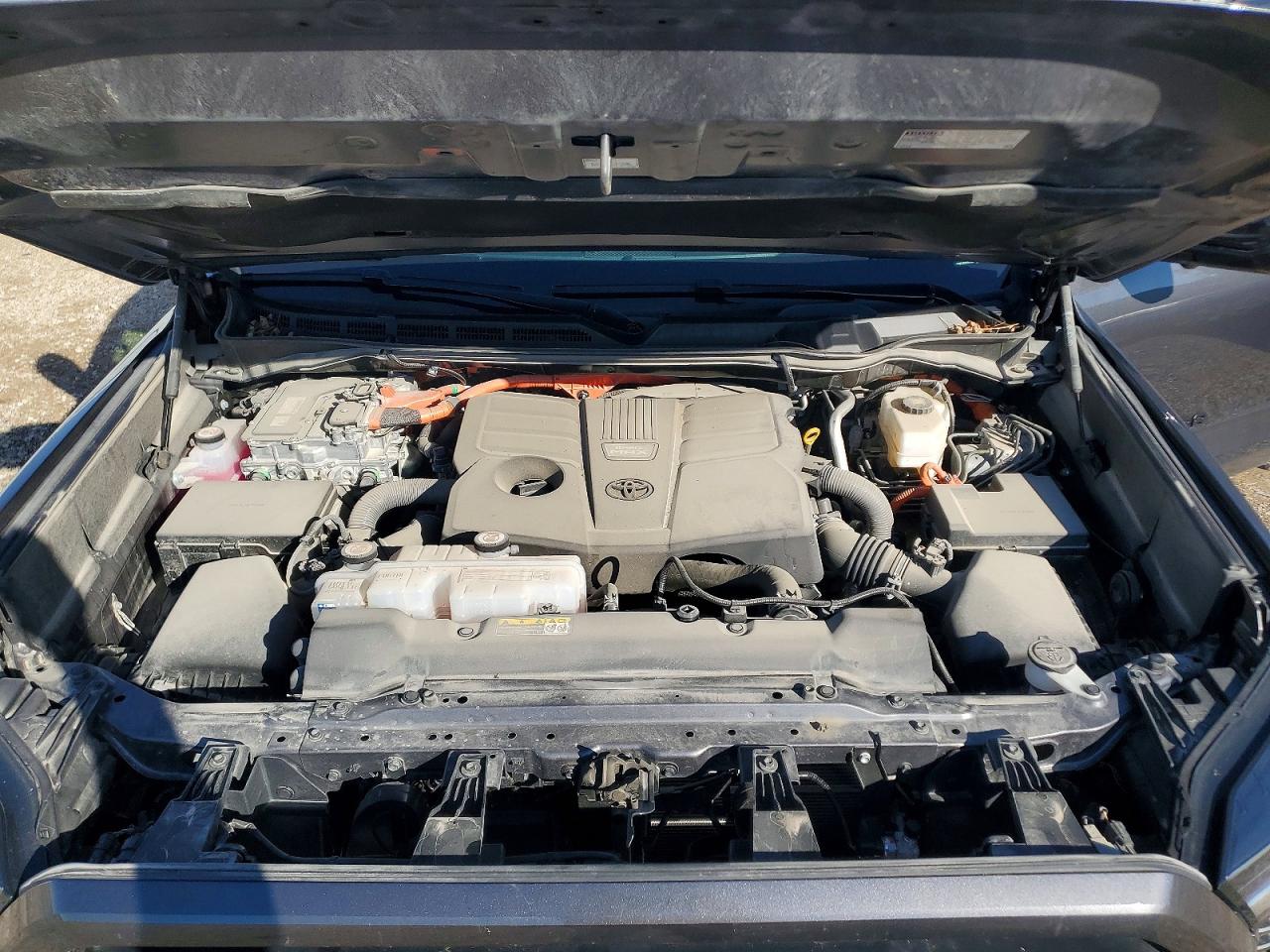 2024 TOYOTA TUNDRA LIMITED HV photo 31