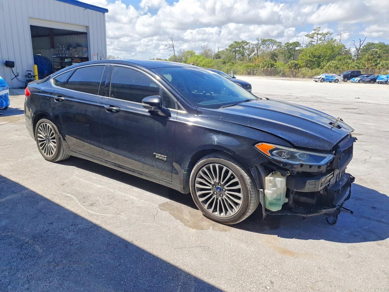 2017 FORD FUSION TITANIUM PHEV photo 4
