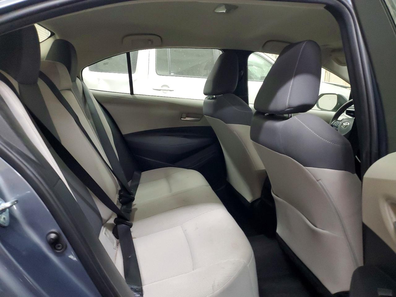 2021 TOYOTA COROLLA LE photo 19