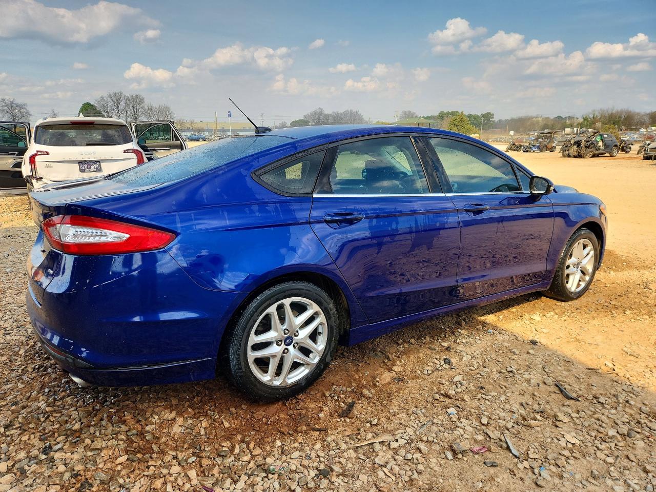 2013 FORD FUSION SE photo 3