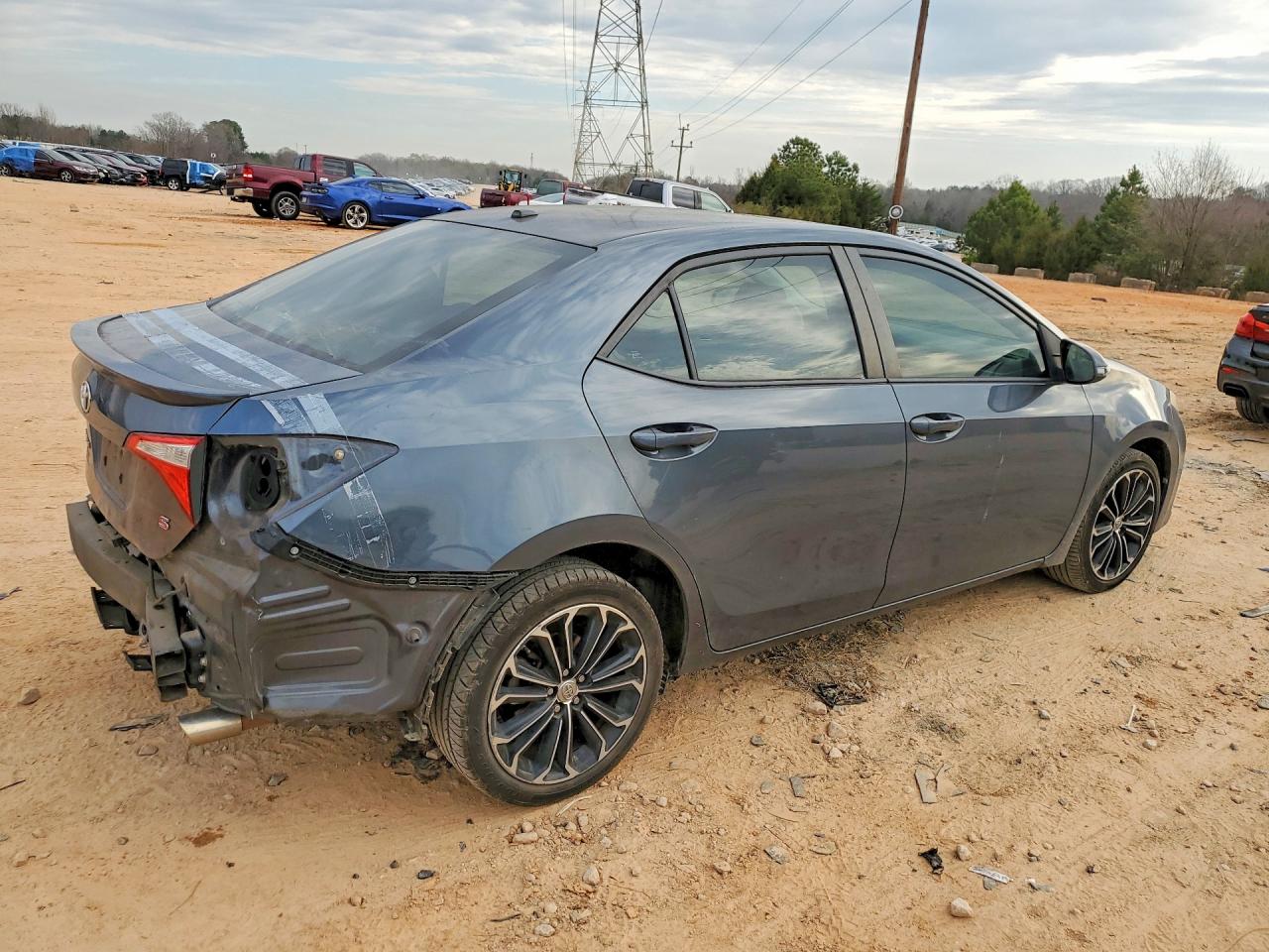 2015 TOYOTA COROLLA S PLUS photo 3