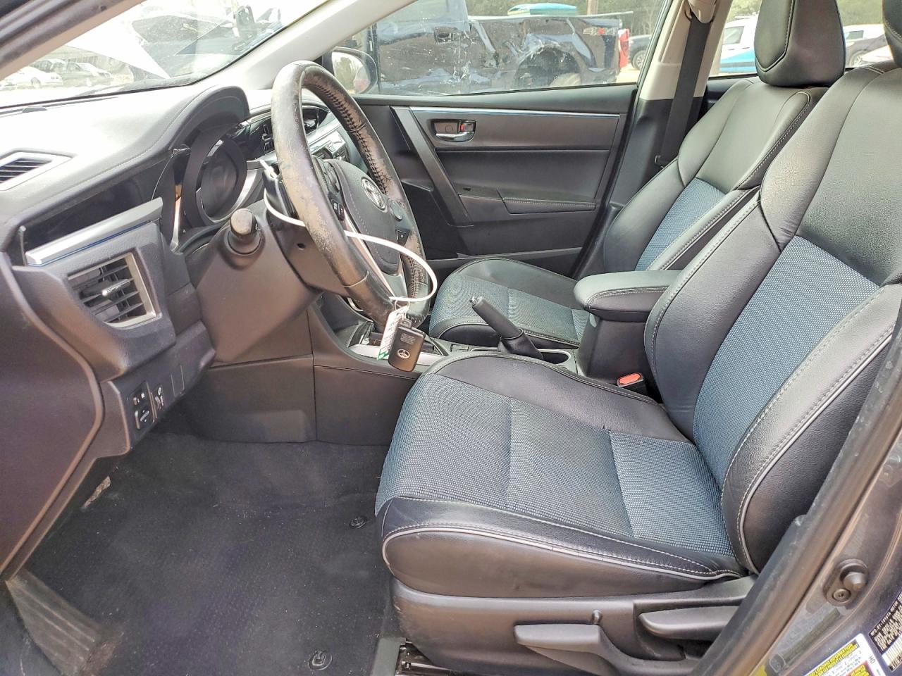 2015 TOYOTA COROLLA S PLUS photo 7