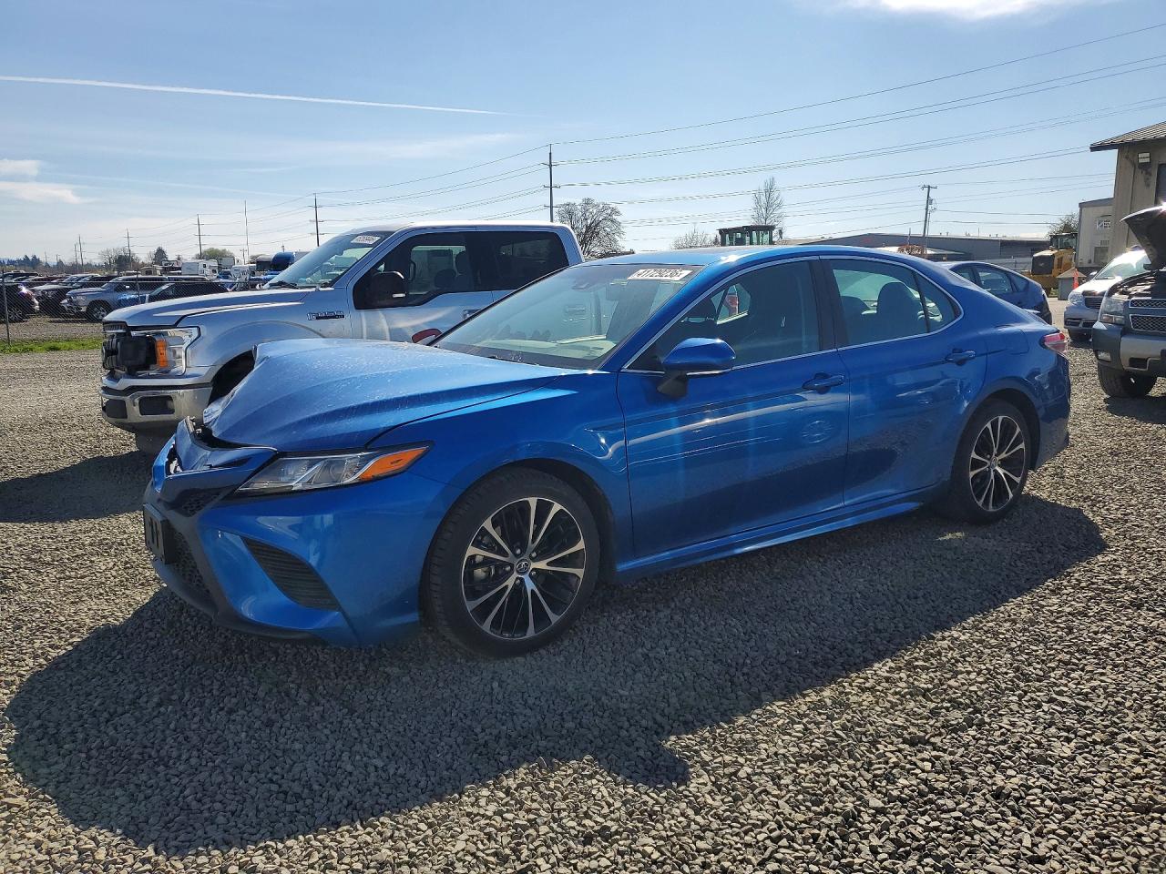 2018 TOYOTA CAMRY