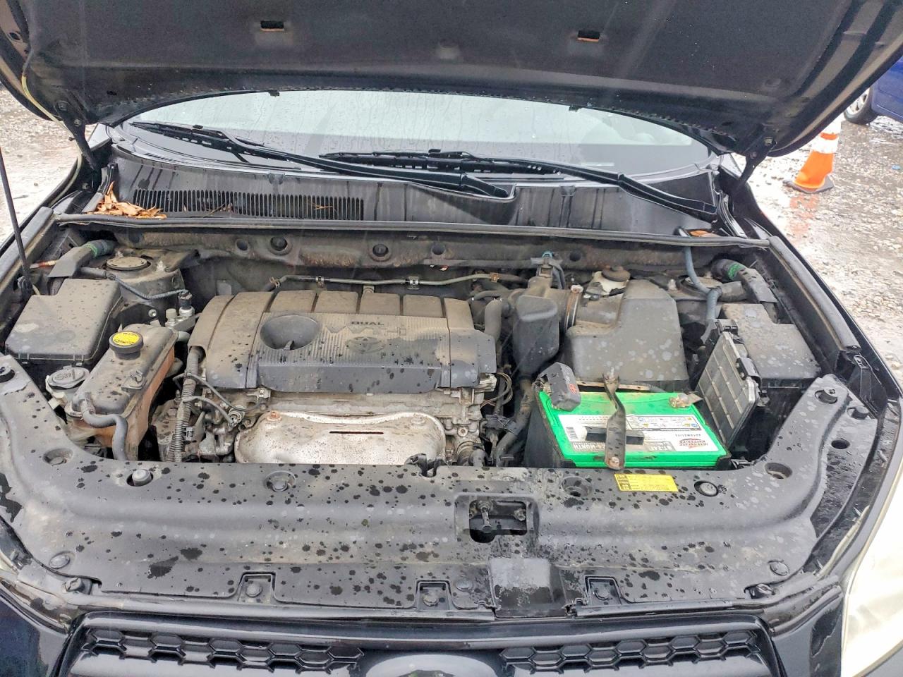 2011 TOYOTA RAV4 photo 23