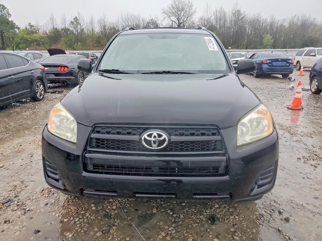 2011 TOYOTA RAV4 photo 9
