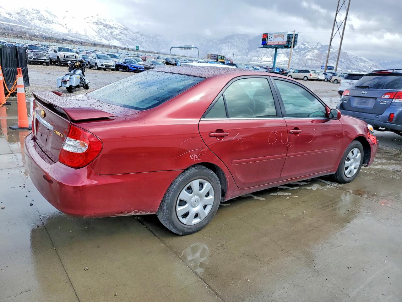 2003 TOYOTA CAMRY LE photo 5