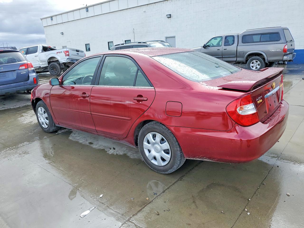 2003 TOYOTA CAMRY LE photo 3