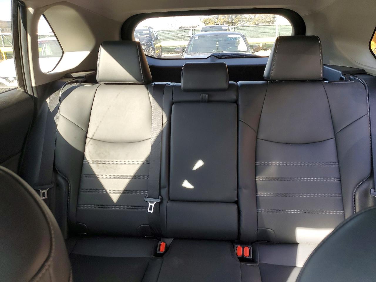 2019 TOYOTA RAV4 XLE PREMIUM photo 28