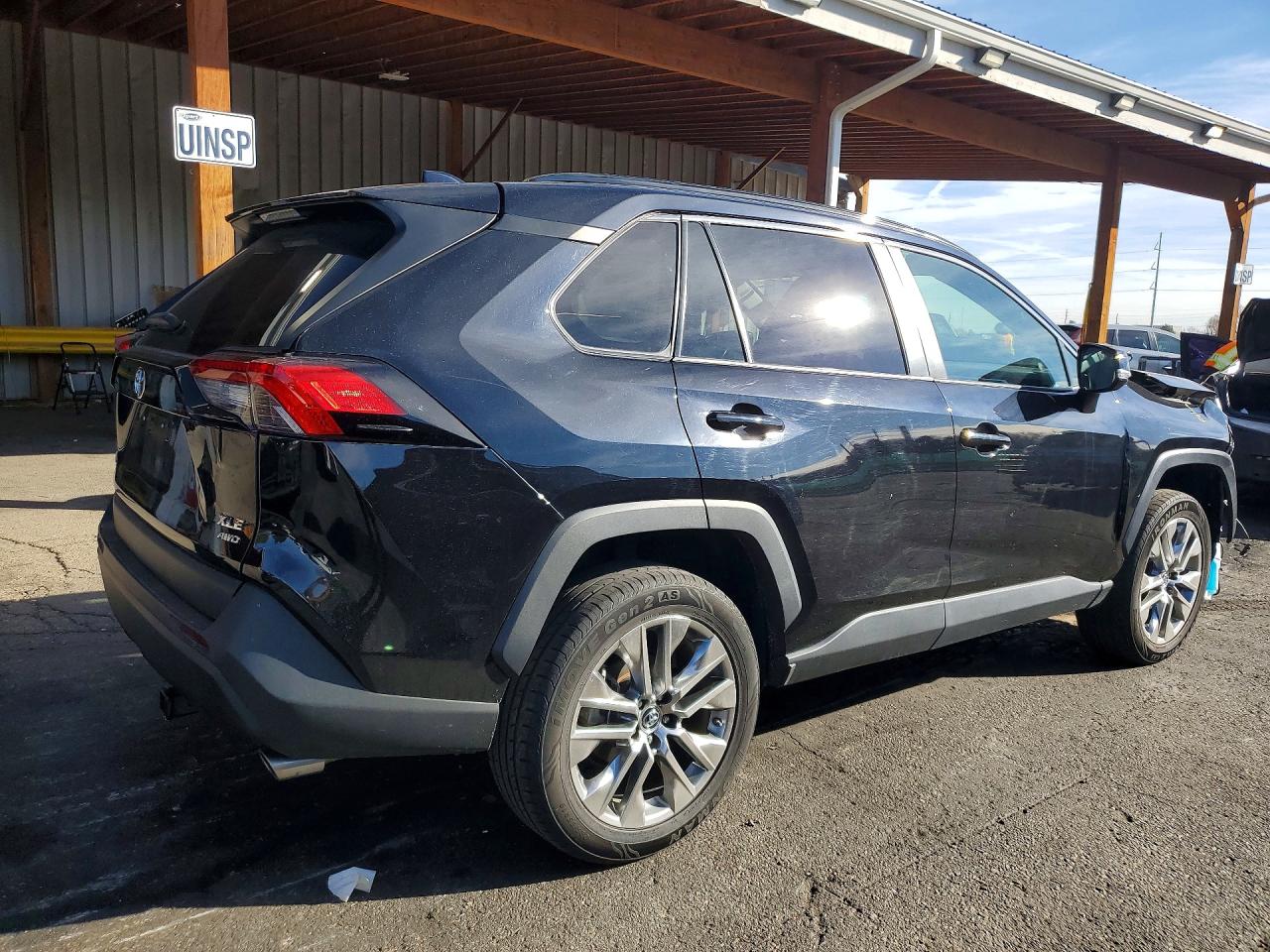2019 TOYOTA RAV4 XLE PREMIUM photo 7