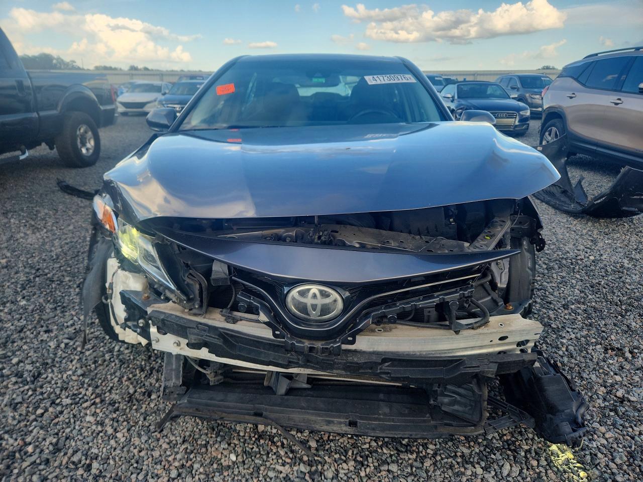 2018 TOYOTA CAMRY LE photo 9
