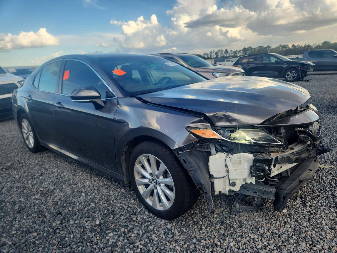2018 TOYOTA CAMRY LE photo 7
