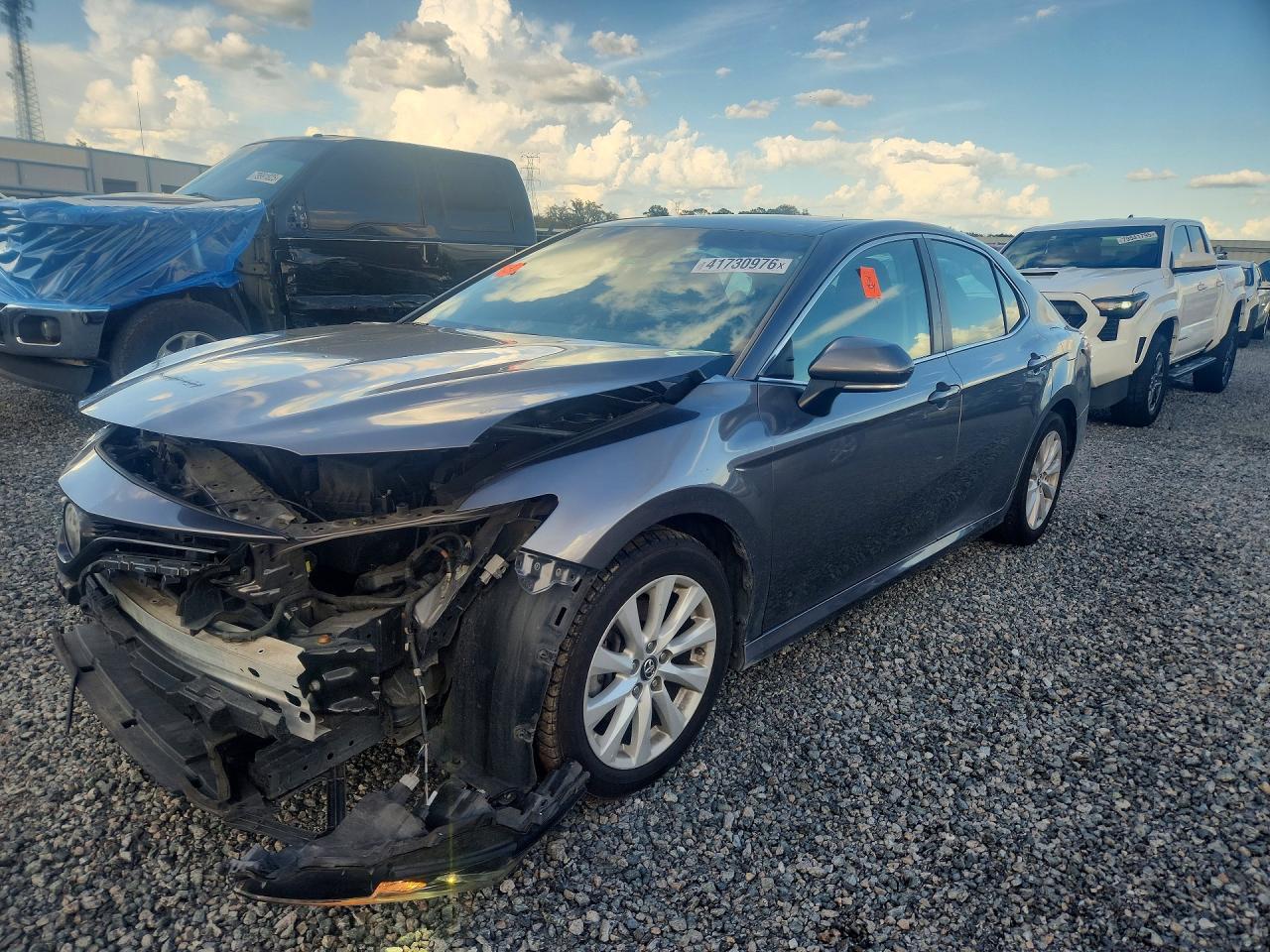 2018 TOYOTA CAMRY