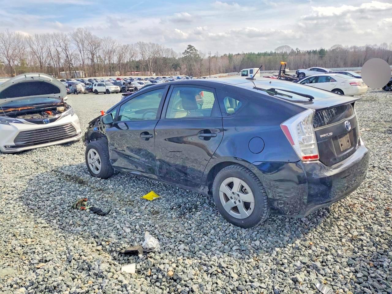 2010 TOYOTA PRIUS IV photo 2