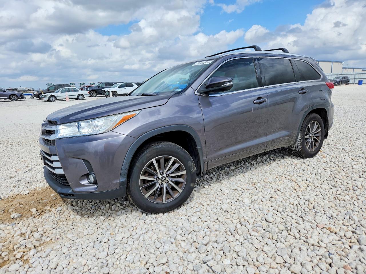 2018 TOYOTA HIGHLANDER