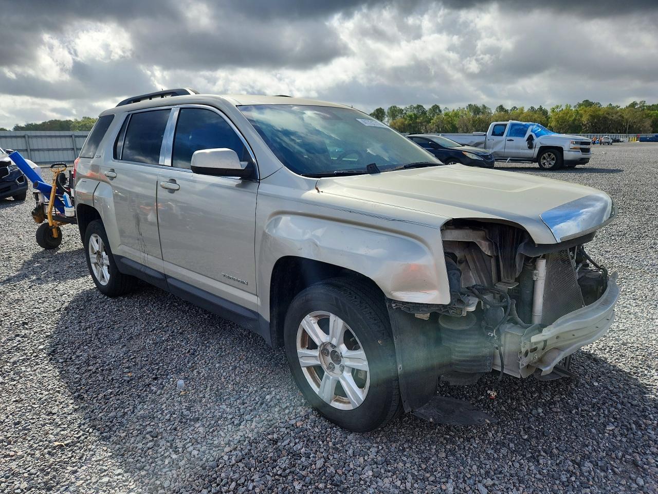 2015 GMC TERRAIN SLE photo 7
