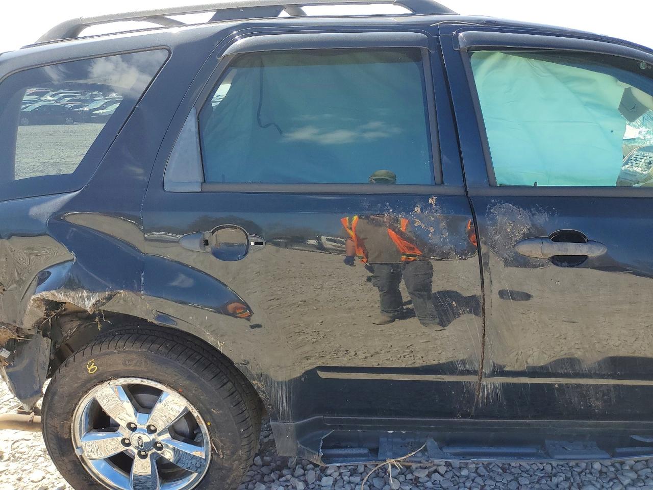2011 FORD ESCAPE XLT photo 21