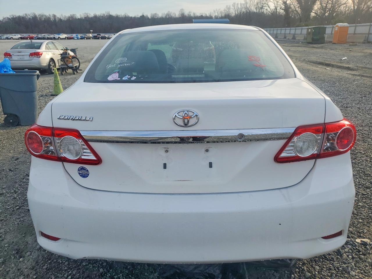 2012 TOYOTA COROLLA L photo 11