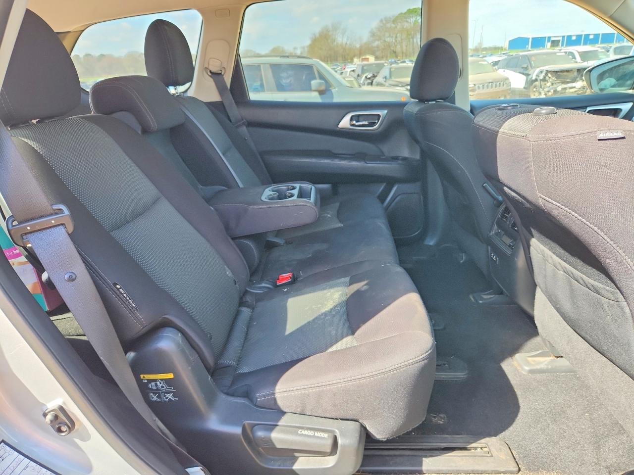 2020 NISSAN PATHFINDER SV photo 11
